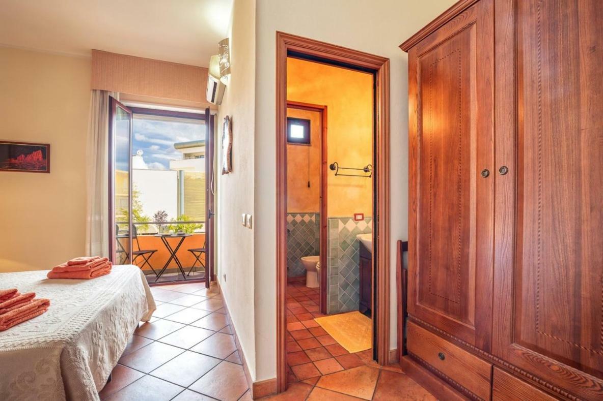 Il Leccio Bed & Breakfast Tortolì Dış mekan fotoğraf
